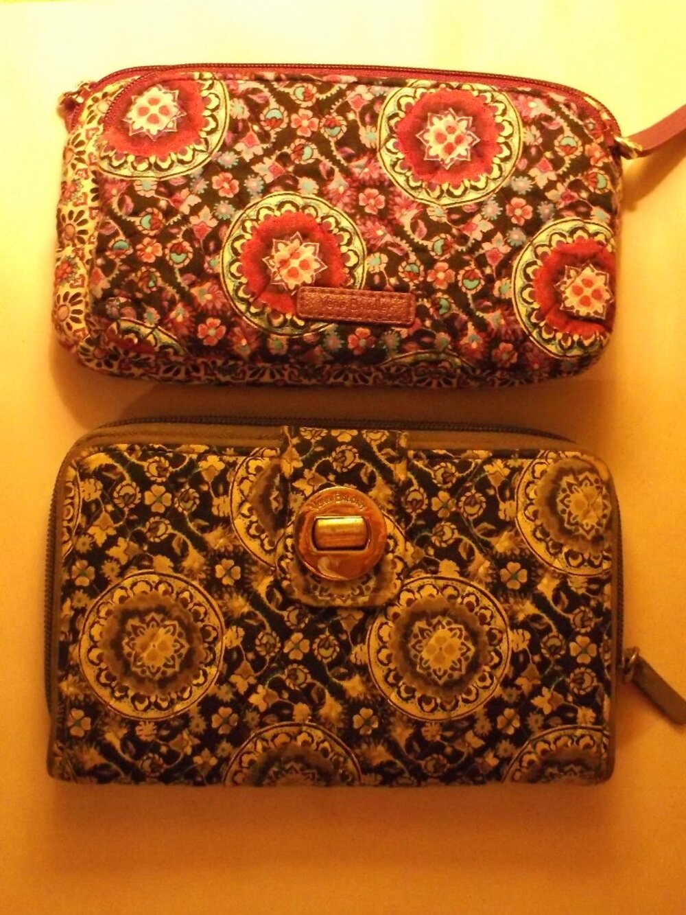 Vera Bradley Quilted 2‑Piece Set – Wallet + Double‑Zip Clutch, Good Condition ✈️